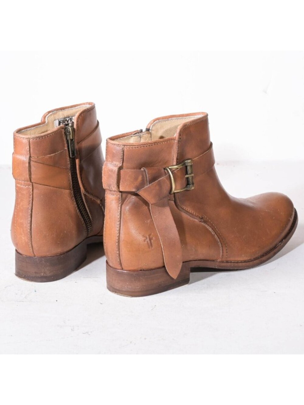 Frye Tan Leather Ankle Boots Inside Zip Knotted Buckle Short Bootie Women's 7 - Picture 3 of 6
